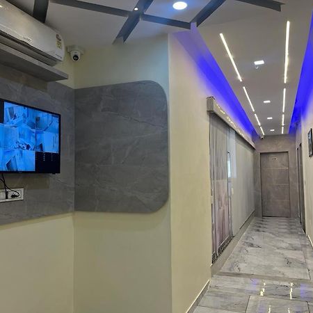 Hotel Sunrise 巴罗达 外观 照片