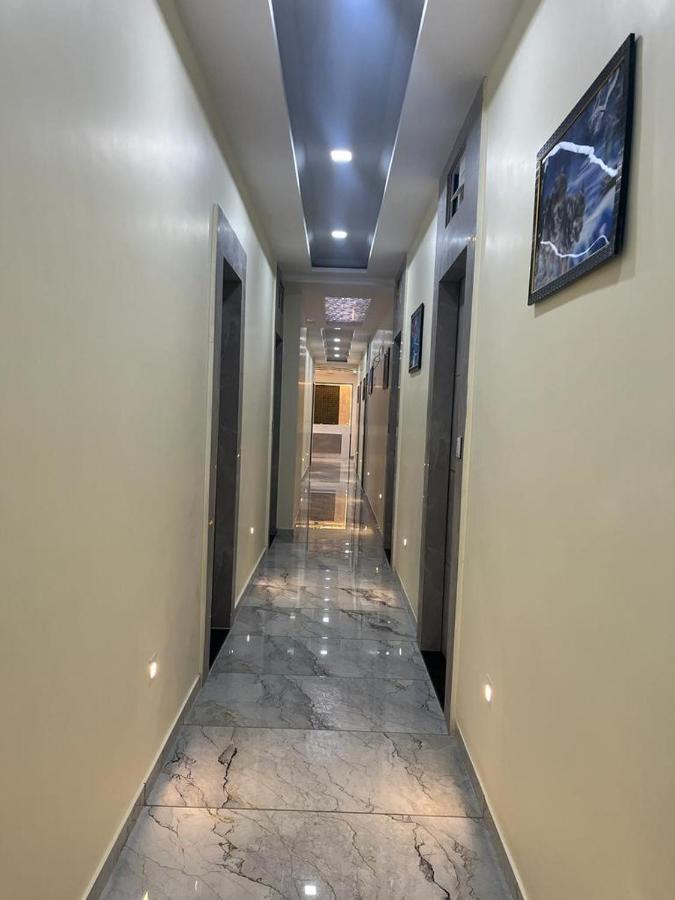 Hotel Sunrise 巴罗达 外观 照片